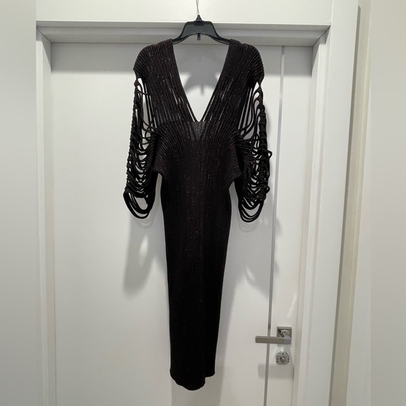 Black Midi Dress with Plunge Neckline and Dolman Sleeves - Picture 1 of 5